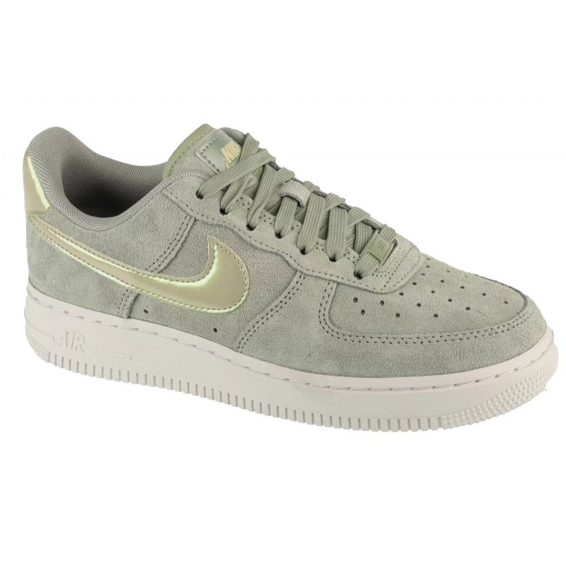 Nike bateliai