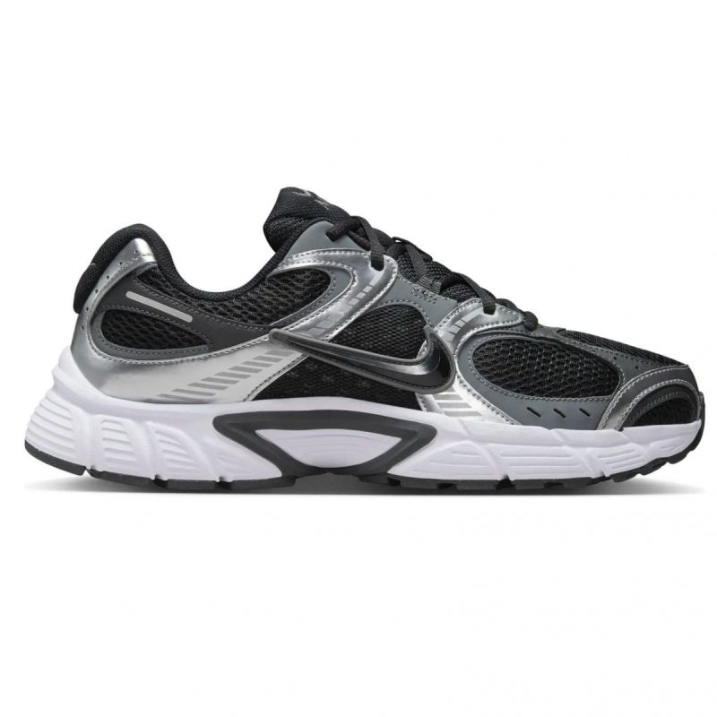 Nike bateliai