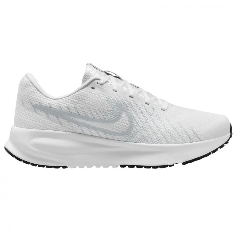 Nike bateliai